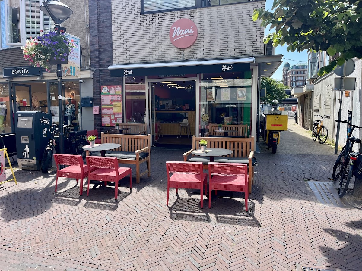 Nani Noordwijk | Sweet Surinamese Food